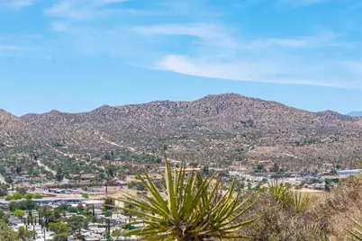 55652 Buena Vista Drive, Yucca Valley, CA 92284 - Photo 11