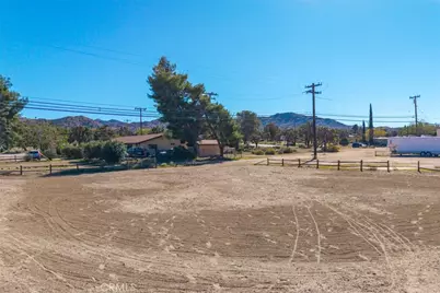 1122 Twentynine Palms, Yucca Valley, CA 92284 - Photo 7