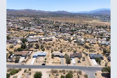 6998 Lennox, Yucca Valley, CA 92284 - Photo 37