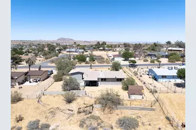 6998 Lennox, Yucca Valley, CA 92284 - Photo 39