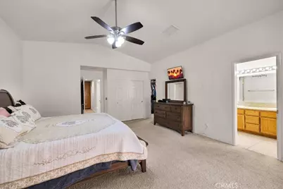8514 Barberry Avenue, Yucca Valley, CA 92284 - Photo 19