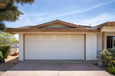 7613 Cherokee, Yucca Valley, CA 92284 - Photo 3