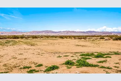 67550 Del Oro Road, 29 Palms MCB, CA 92277 - Photo 25