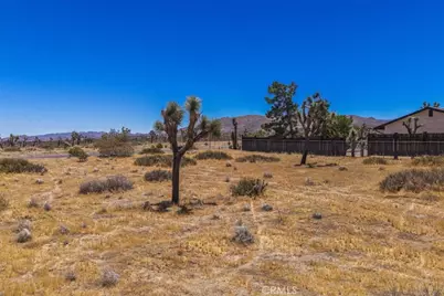 4321 Avalon Avenue, Yucca Valley, CA 92284 - Photo 15