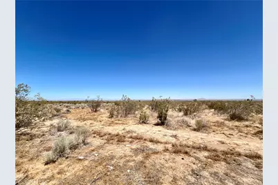 33501 165th Street E, Llano, CA 93544 - Photo 3