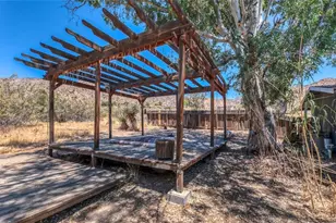 10344 San Gorgonio Ave, Morongo Valley, CA 92256 - Photo 11