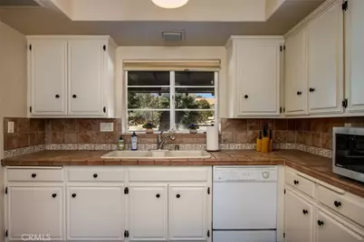 7475 San Remo Trail, Yucca Valley, CA 92284 - Photo 17