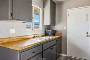 7004 49 Palms, 29 Palms MCB, CA 92277 - Photo 17