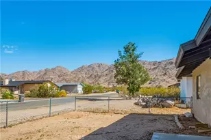 7004 49 Palms, 29 Palms MCB, CA 92277 - Photo 3