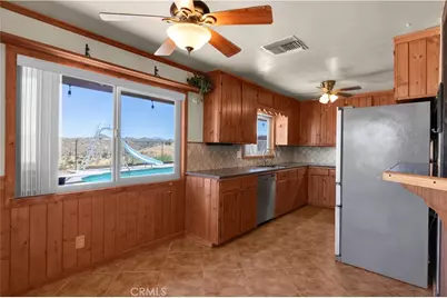 57050 Mesa Drive, Yucca Valley, CA 92284 - Photo 15