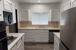 917 N Florence St, Burbank, CA 91505 - Photo 3