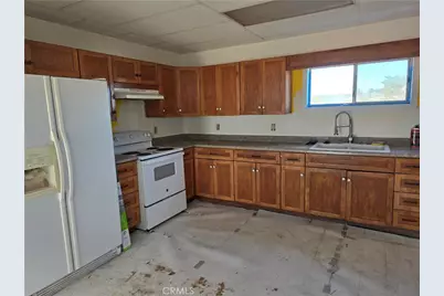 1087 Sunrise Avenue, 29 Palms MCB, CA 92277 - Photo 5