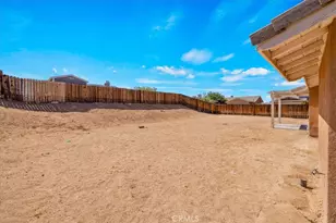 5126 Verenda, 29 Palms MCB, CA 92277 - Photo 35