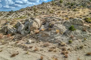 57045 Plaza Del Amigo, Yucca Valley, CA 92284 - Photo 57