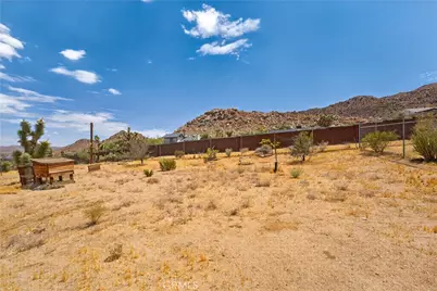 61053 Sandalwood, Joshua Tree, CA 92252 - Photo 29