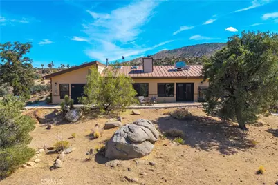 48620 Madison Road, Pioneertown, CA 92268 - Photo 5