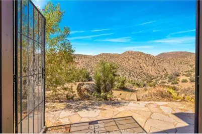 48620 Madison Road, Pioneertown, CA 92268 - Photo 19