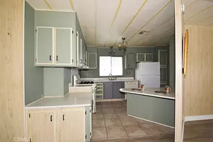 56254 29 Palms Hwy, Yucca Valley, CA 92284 - Photo 9