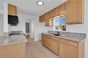 59125 Douglas Ln, Yucca Valley, CA 92284 - Photo 5
