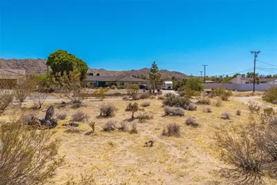 60366 Granada Drive, Joshua Tree, CA 92252 - Photo 13