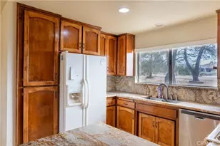 8739 Palomar Ave, Yucca Valley, CA 92284 - Photo 19
