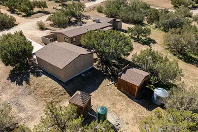 12515 Nearwood Road, Juniper Hills, CA 93553 - Photo 21