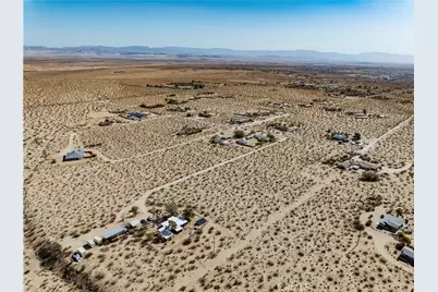 7136 Sullivan, 29 Palms MCB, CA 92277 - Photo 23