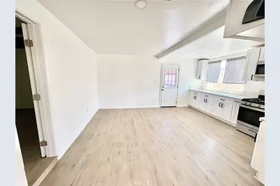 7481 Araby, 29 Palms MCB, CA 92277 - Photo 9