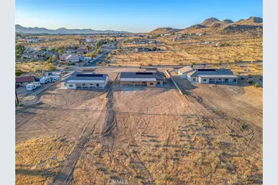 19715 Roanoke Road, Apple Valley, CA 92307 - Photo 59