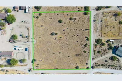 5525 Minna Gombell Lane, Pioneertown, CA 92268 - Photo 13