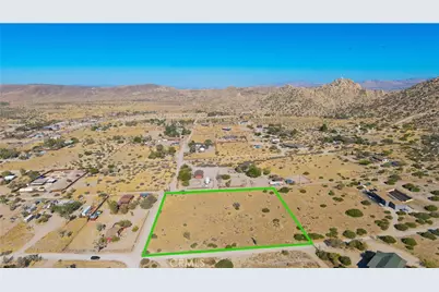 5525 Minna Gombell Lane, Pioneertown, CA 92268 - Photo 19