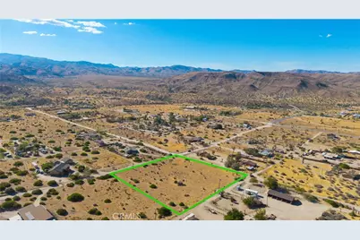5525 Minna Gombell Lane, Pioneertown, CA 92268 - Photo 17