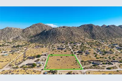5525 Minna Gombell Lane, Pioneertown, CA 92268 - Photo 15
