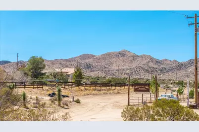 8804 Warren Vista Avenue, Yucca Valley, CA 92284 - Photo 21