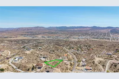 57006 Pinto Court, Yucca Valley, CA 92284 - Photo 5