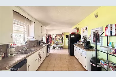 4990 Elata Avenue, Yucca Valley, CA 92284 - Photo 5