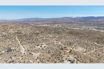 56643 Plaza Del Amigo, Yucca Valley, CA 92284 - Photo 7