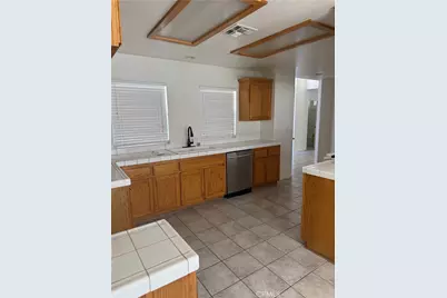 57106 Selecta, Yucca Valley, CA 92284 - Photo 3