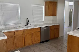 57106 Selecta, Yucca Valley, CA 92284 - Photo 3