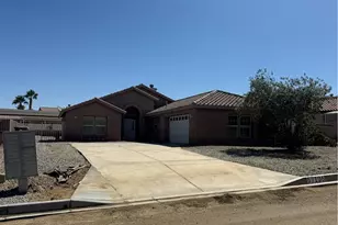 57106 Selecta, Yucca Valley, CA 92284 - Photo 1