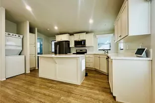 24 Coolidge Dr, Cathedral City, CA 92234 - Photo 5