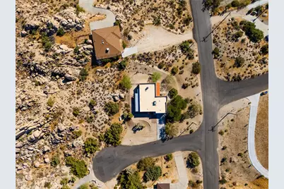 6231 Mirlo, Yucca Valley, CA 92284 - Photo 5