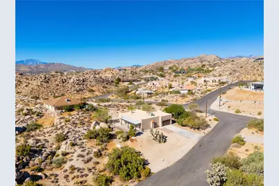6231 Mirlo, Yucca Valley, CA 92284 - Photo 3