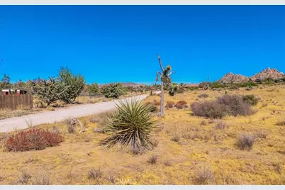53175 Annie Oakley Road, Pioneertown, CA 92268 - Photo 7