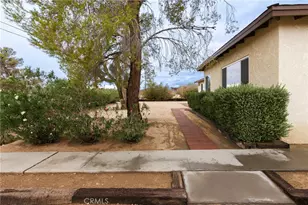 61726 Hilltop, Joshua Tree, CA 92252 - Photo 3