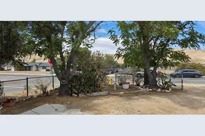 7715 Hopi, Yucca Valley, CA 92284 - Photo 11