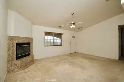 60917 Navajo, Joshua Tree, CA 92252 - Photo 9