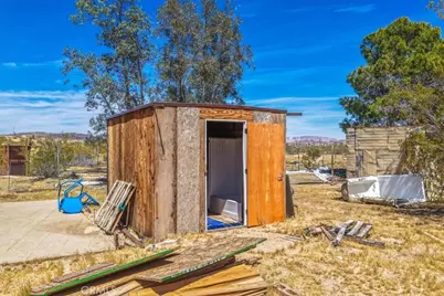 1022 Chuckawalla Road, Landers, CA 92285 - Photo 23