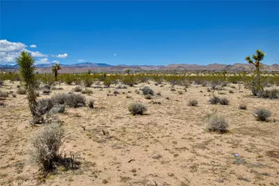 888 Lucky Lane, Landers, CA 92285 - Photo 21