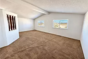 60575 Joshua Tree Ln, Landers, CA 92285 - Photo 7